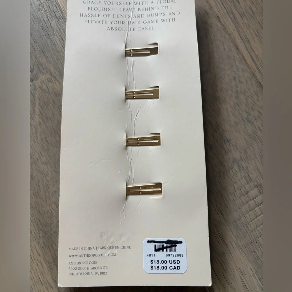Anthropologie Pearl and Rhinestone flower alligator Clips NWT